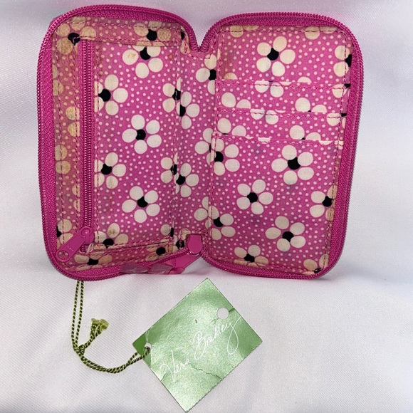{Vera Bradley} All in One Wristlet, Priscilla Pink - Picture 5 of 9